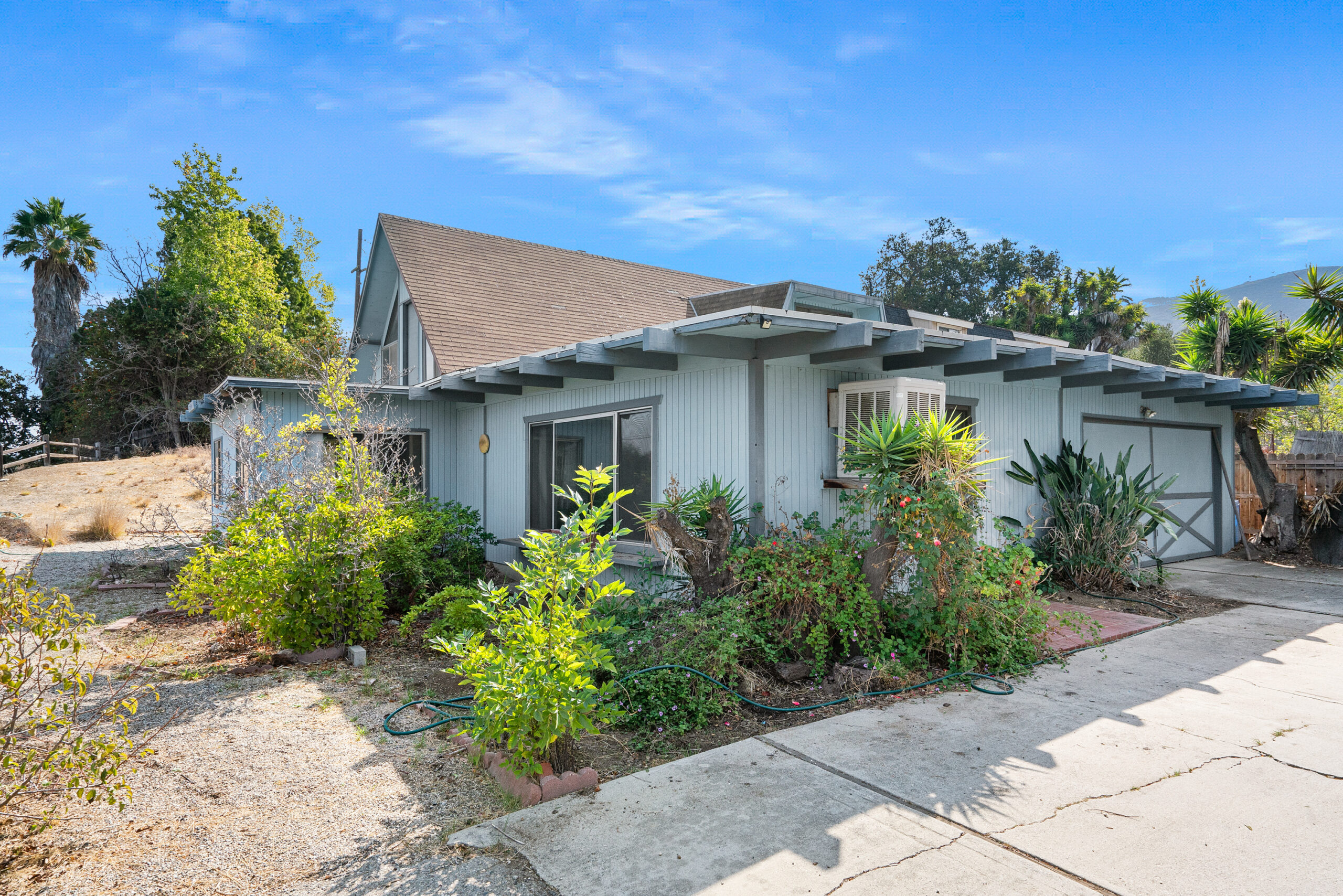 1500 Lynn Rd-web-23